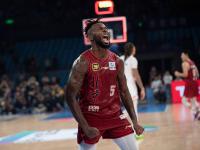 开云官网-上海队主场击败山西，夺得胜利