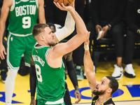 开云体育在线-勇士主场逆袭凯尔特人格林最终时刻关键投中