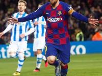 开云下载-梅西梅开二度巴萨获胜，势头强劲