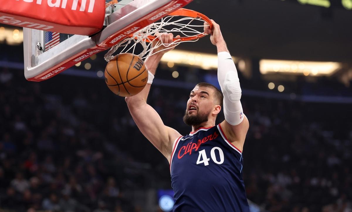 快船赛季首胜灰熊,莱昂纳德28分砍最高 快船赛季首胜灰熊,莱昂纳德28分砍最高