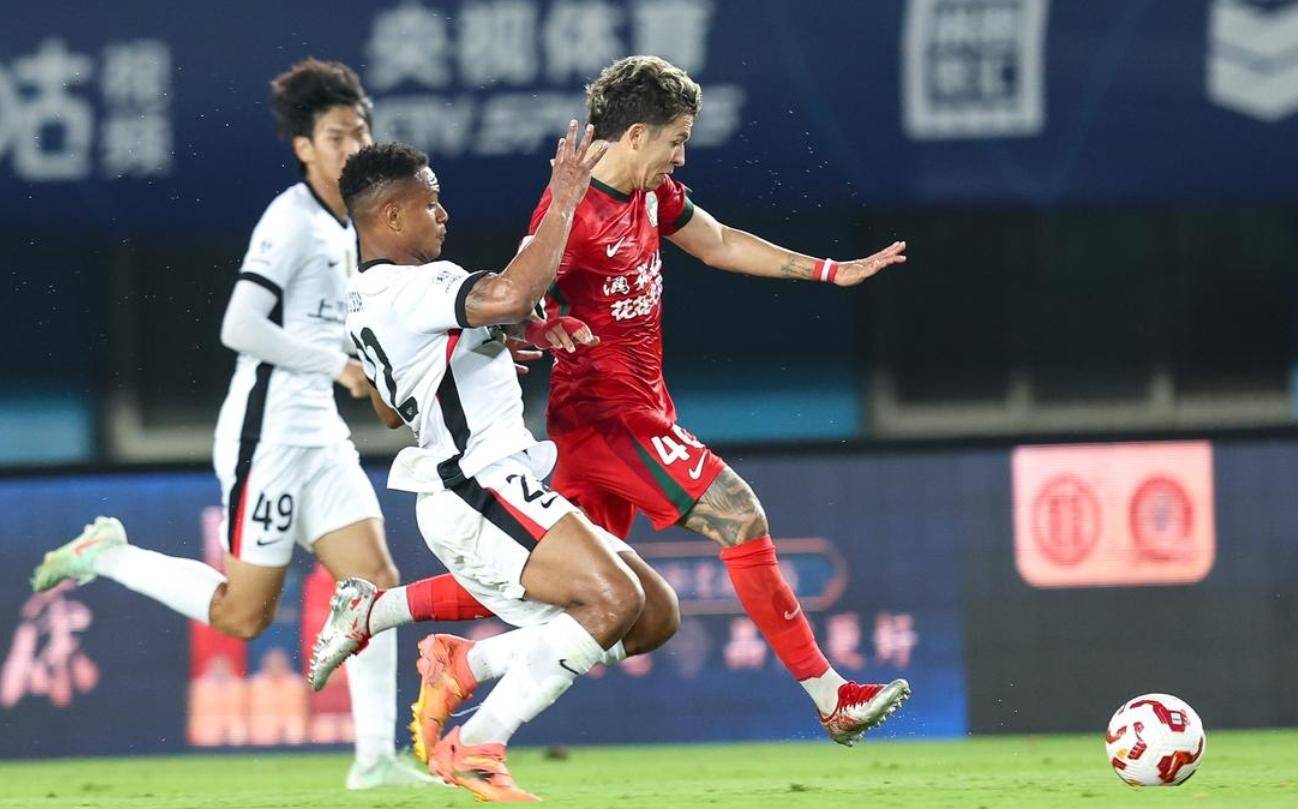 重庆斯威客场不敌北京国安,战绩略显不佳 重庆斯威客场不敌北京国安,战绩略显不佳