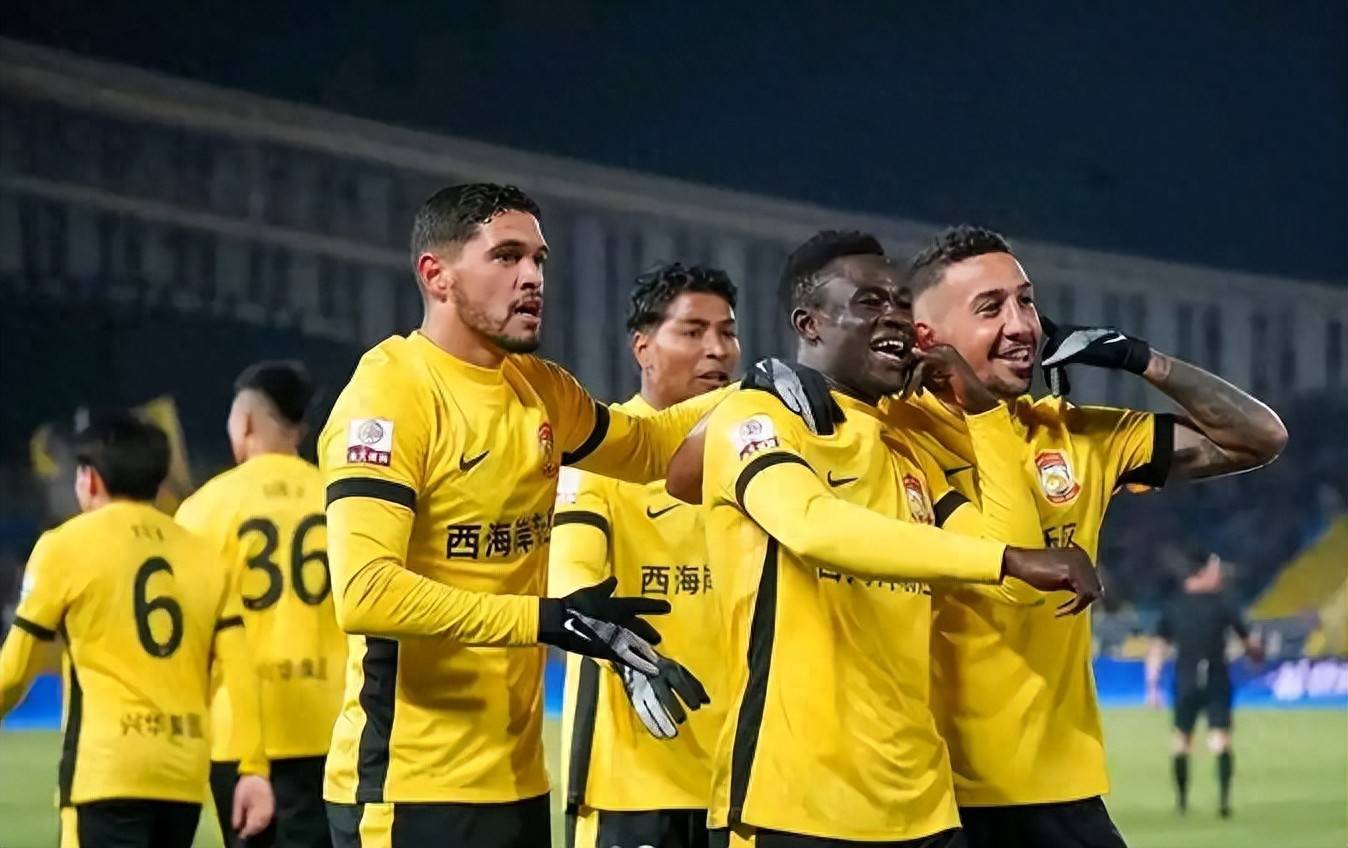 进攻火力全开，球队提前取得决赛资格