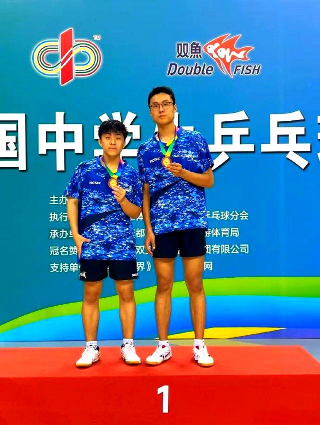 青年选手勇夺冠军，新星诞生