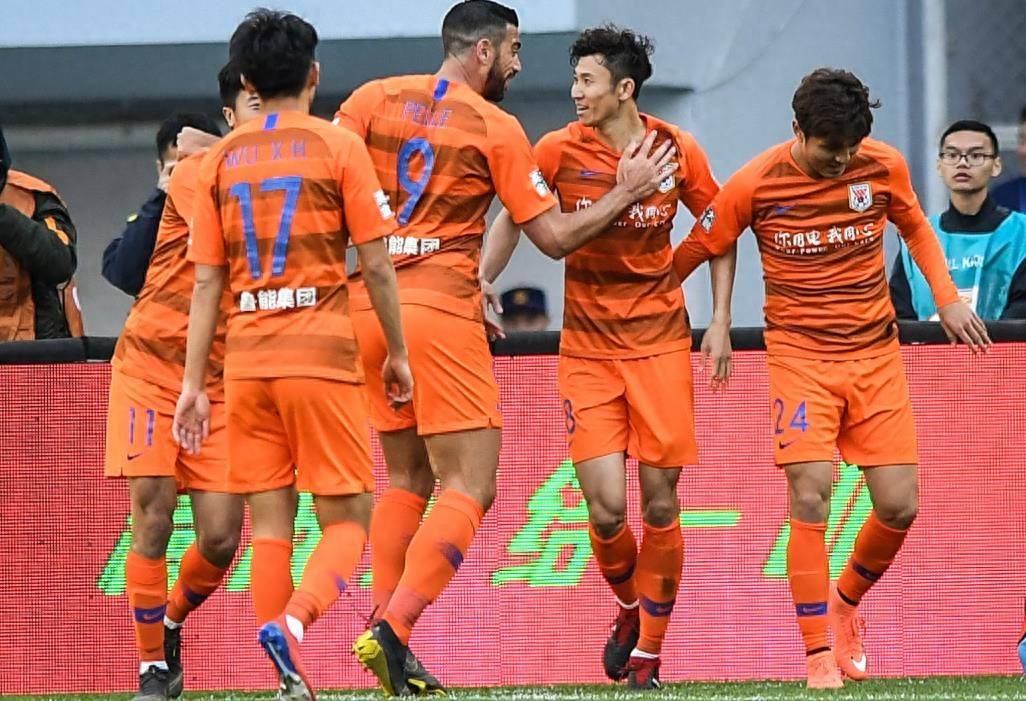 鲁能主场大胜,卓尔遗憾失败 鲁能主场大胜,卓尔遗憾失败