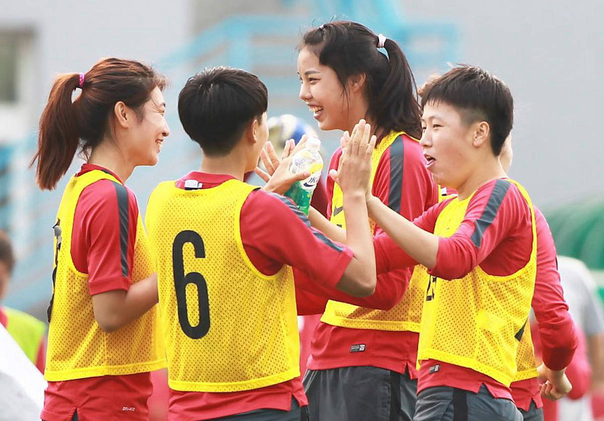 中国女足国家队终极胜利夺得足球世界杯冠军 中国女足国家队终极胜利夺得足球世界杯冠军