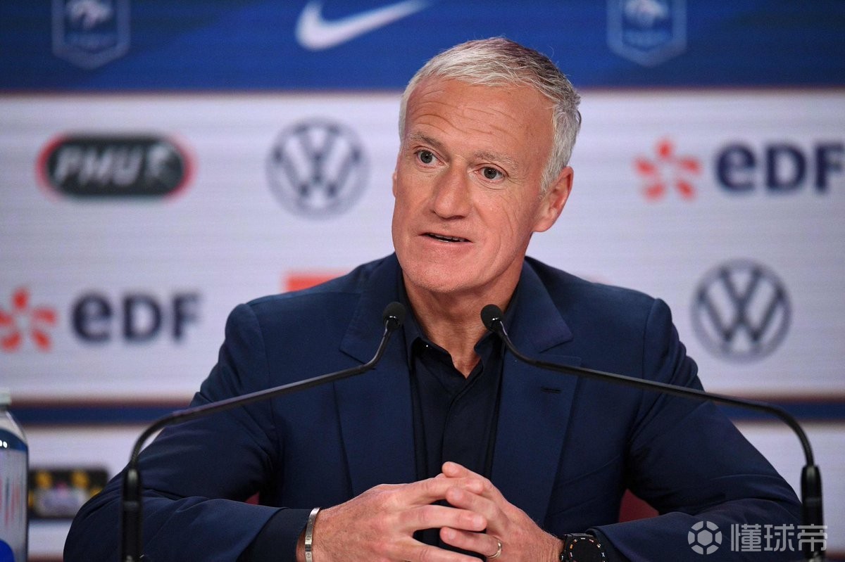 法国主帅德尚:我们的目标是捧起欧洲杯冠军奖杯 法国主帅德尚:我们的目标是捧起欧洲杯冠军奖杯
