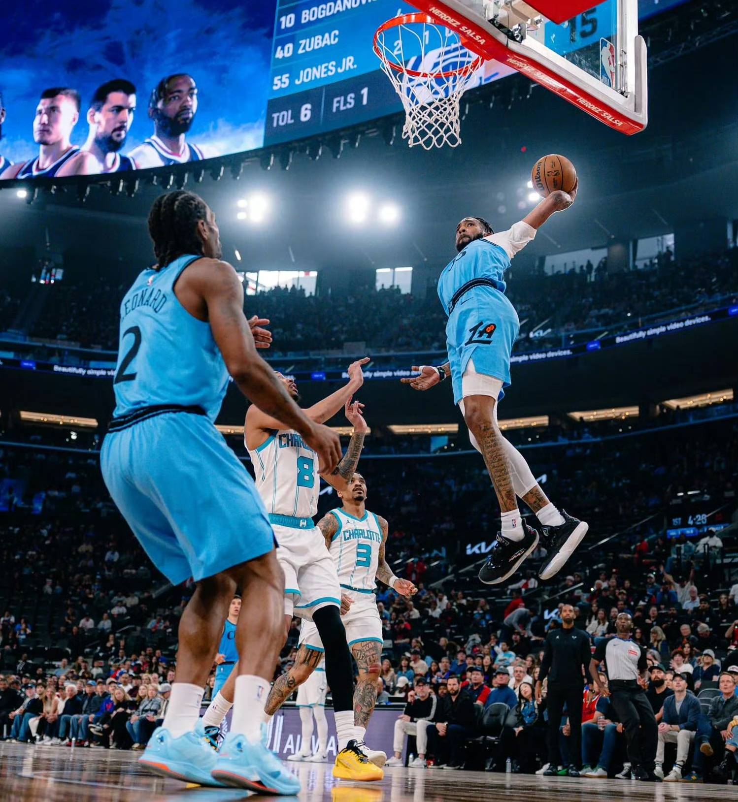 快船客场再胜公牛,迎来五连胜 快船客场再胜公牛,迎来五连胜