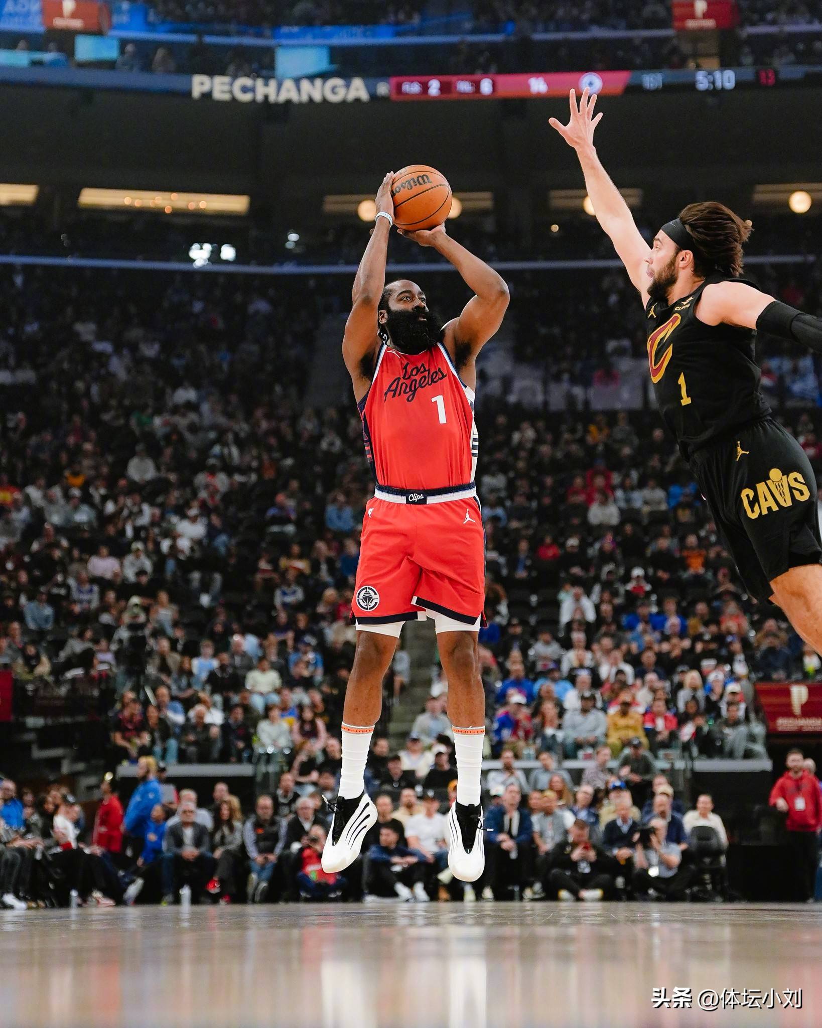 快船力克黄蜂：莱昂纳德砍28分